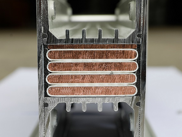 密集型母線(xiàn)斷面002